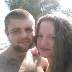 Молодая пара ищет девушку в Нижнем Новгороде для свиданий